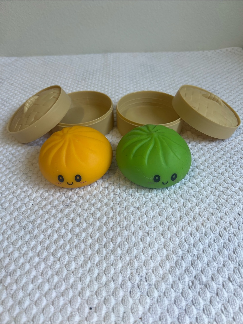 Lot of 2 Squishy Foam Squeeze Balls Stress Relievers Yellow & Green w/ Cases